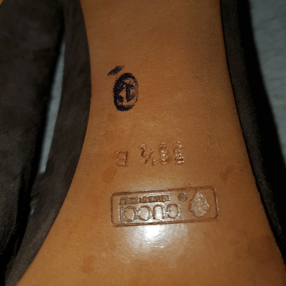 Gucci Suede Shoes - Picture 5 of 5